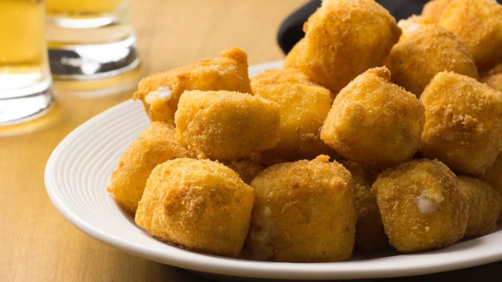 Queijo coalho empanado na airfryer.