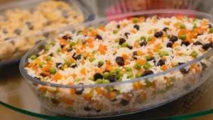 Arroz à Grega: colorido, saboroso e perfeito para qualquer ocasião